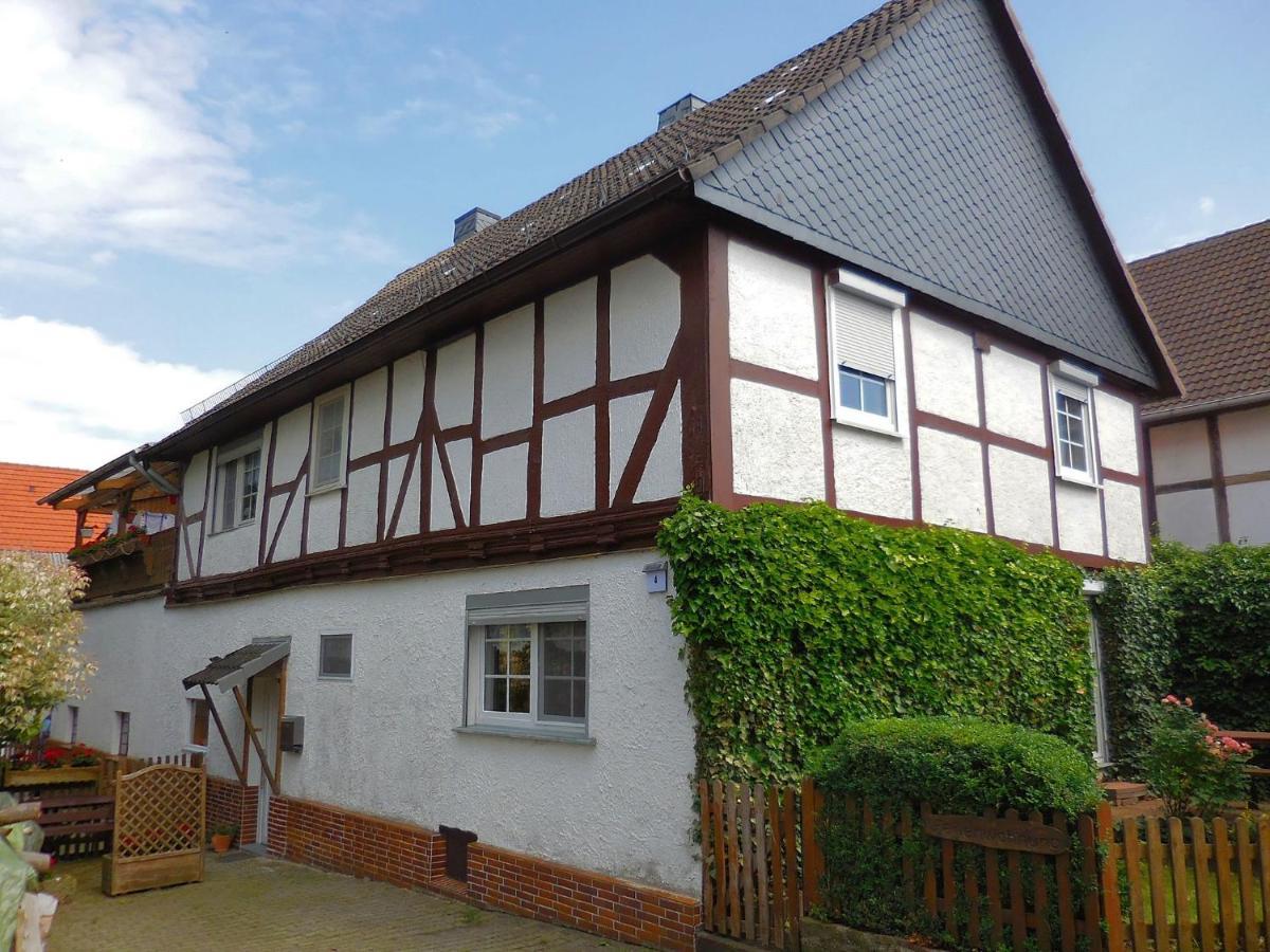 Small Apartment In Hesse With Terrace And Garden Frielendorf المظهر الخارجي الصورة