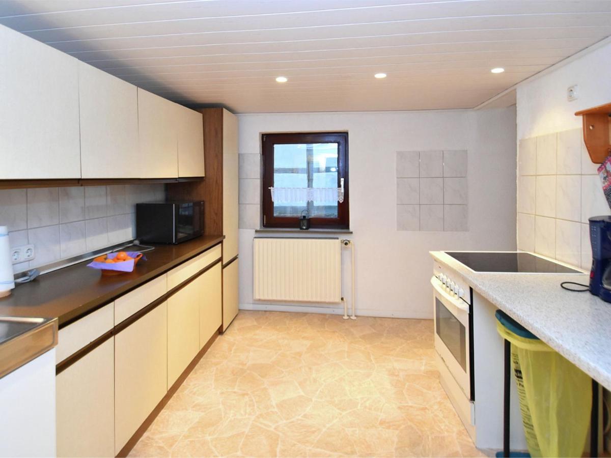 Small Apartment In Hesse With Terrace And Garden Frielendorf المظهر الخارجي الصورة