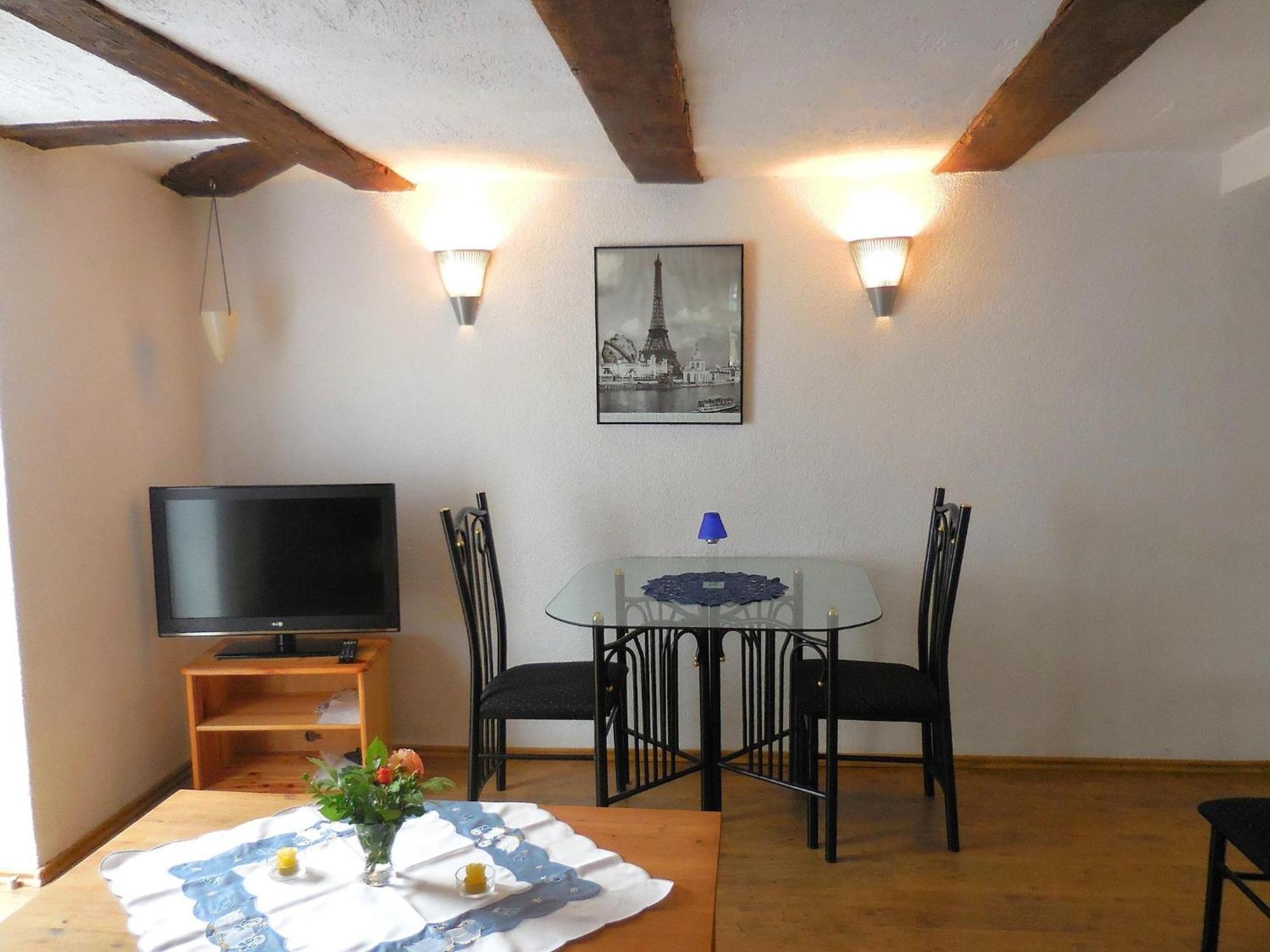 Small Apartment In Hesse With Terrace And Garden Frielendorf المظهر الخارجي الصورة